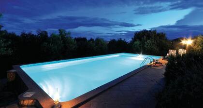 Picturesque Escape Holiday Home With Pool and Sauna