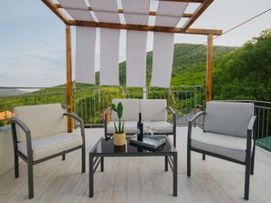 Villa (Three Bedroom Villa with Pool) | Balcony