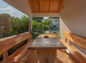 House (Four Bedroom Holiday Home with Pool a) | Lounge - Sunny Escape Holiday Home Dicmo With Pool and Gym (Dicmo)