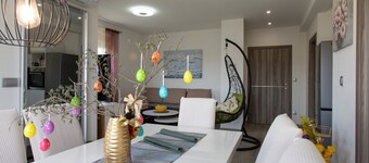 Trendy and Chic Apartment With Terrace and Private Garden