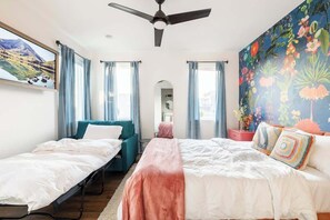 4 chambres, fer et planche Ă repasser, Wi-Fi, draps fournis
