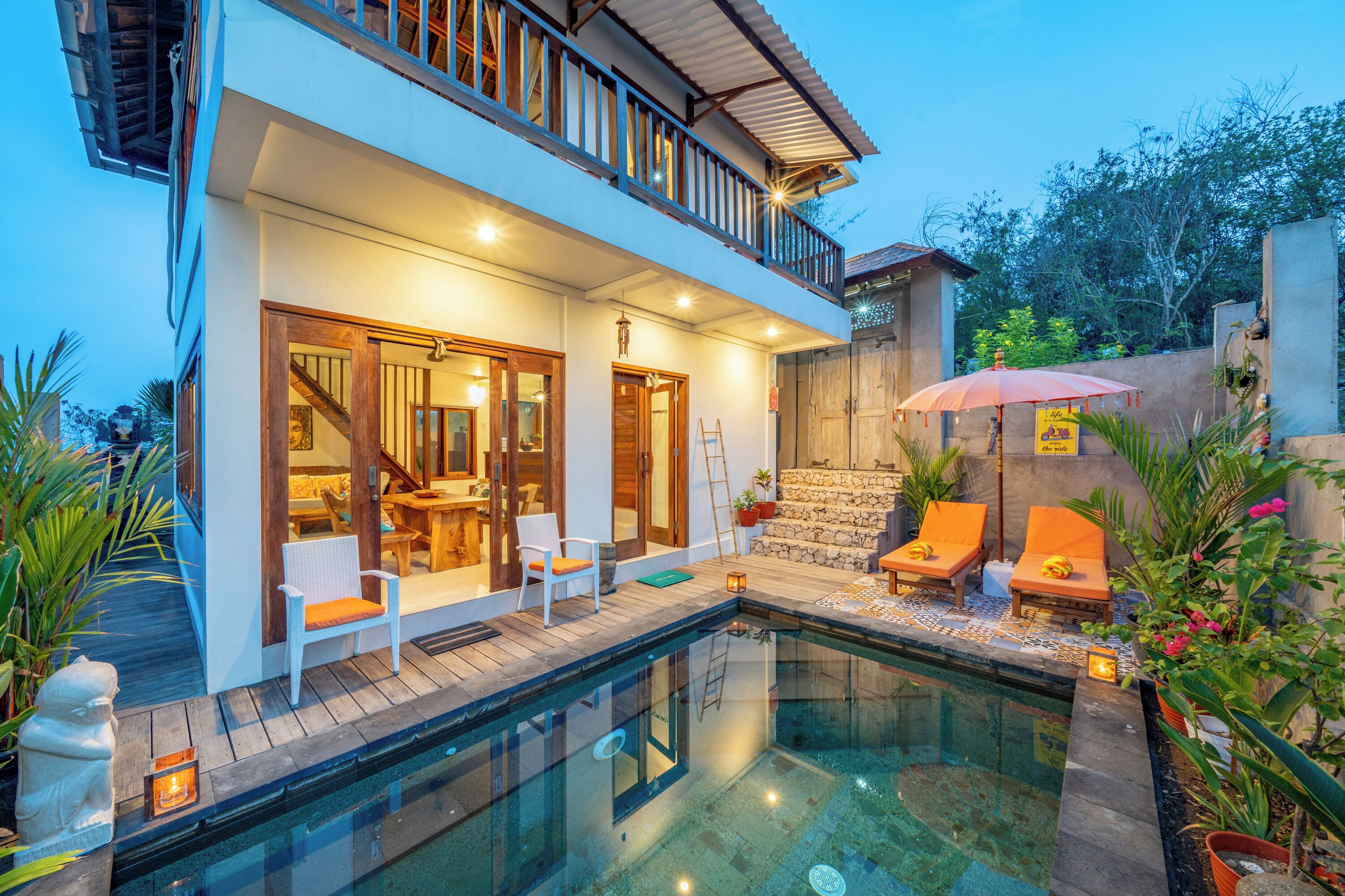 Front of property – evening/night