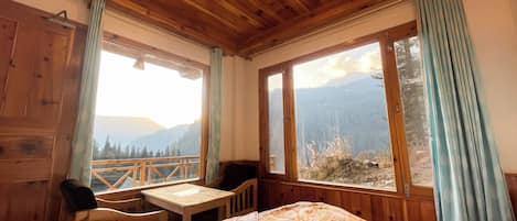 Standard Double Room, Balcony, Mountain View