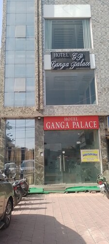 HOTEL GANGA PALACE