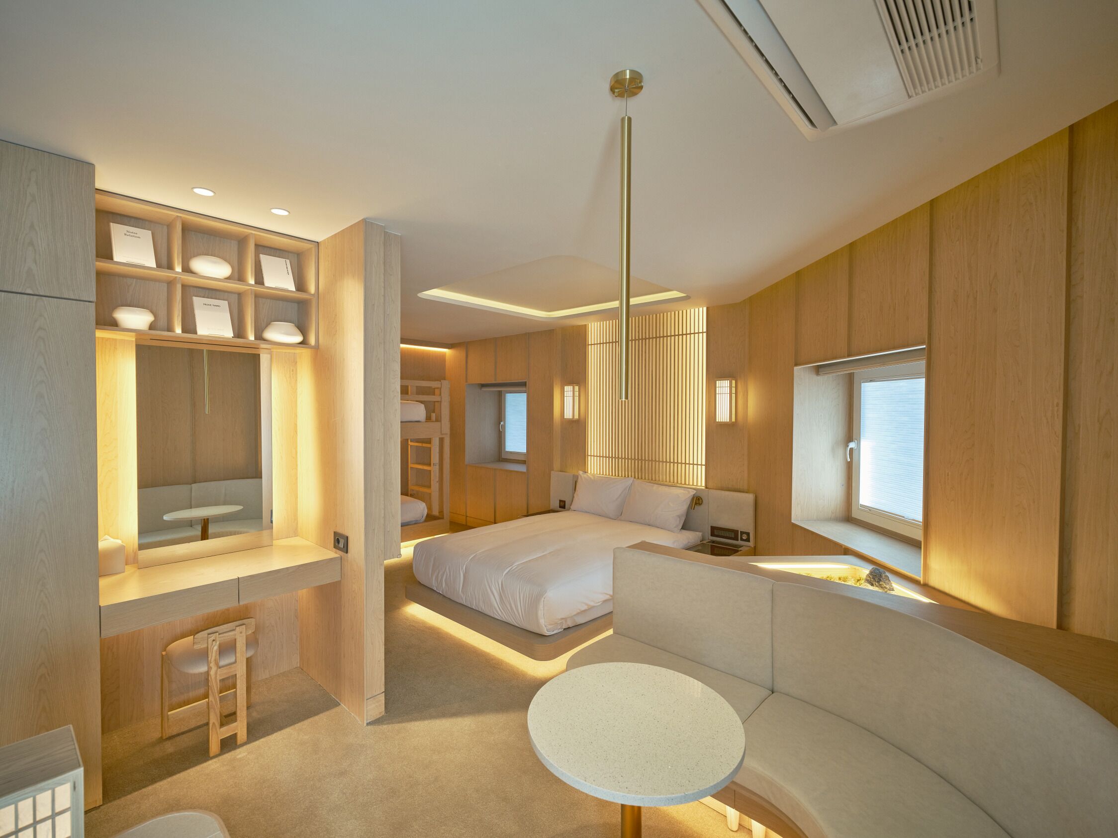 Rideaux occultants, fer et planche à repasser, Wi-Fi gratuit