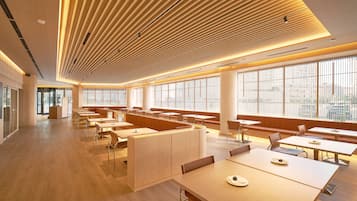 朝食 (韓国料理)、毎日提供 (1 名様 25000 KRW)