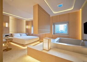 Cortinas blackout, sistema de insonorización y wifi gratis 