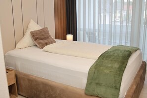1 bedroom, Internet, wheelchair access