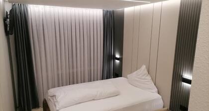 Serene Retreat in Bad Salzuflen Cozy Guest Room with 1500m² Grounds