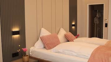 1 bedroom, Internet, bed sheets, wheelchair access