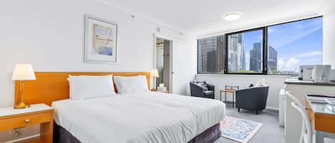 Desk, iron/ironing board, WiFi, bed sheets