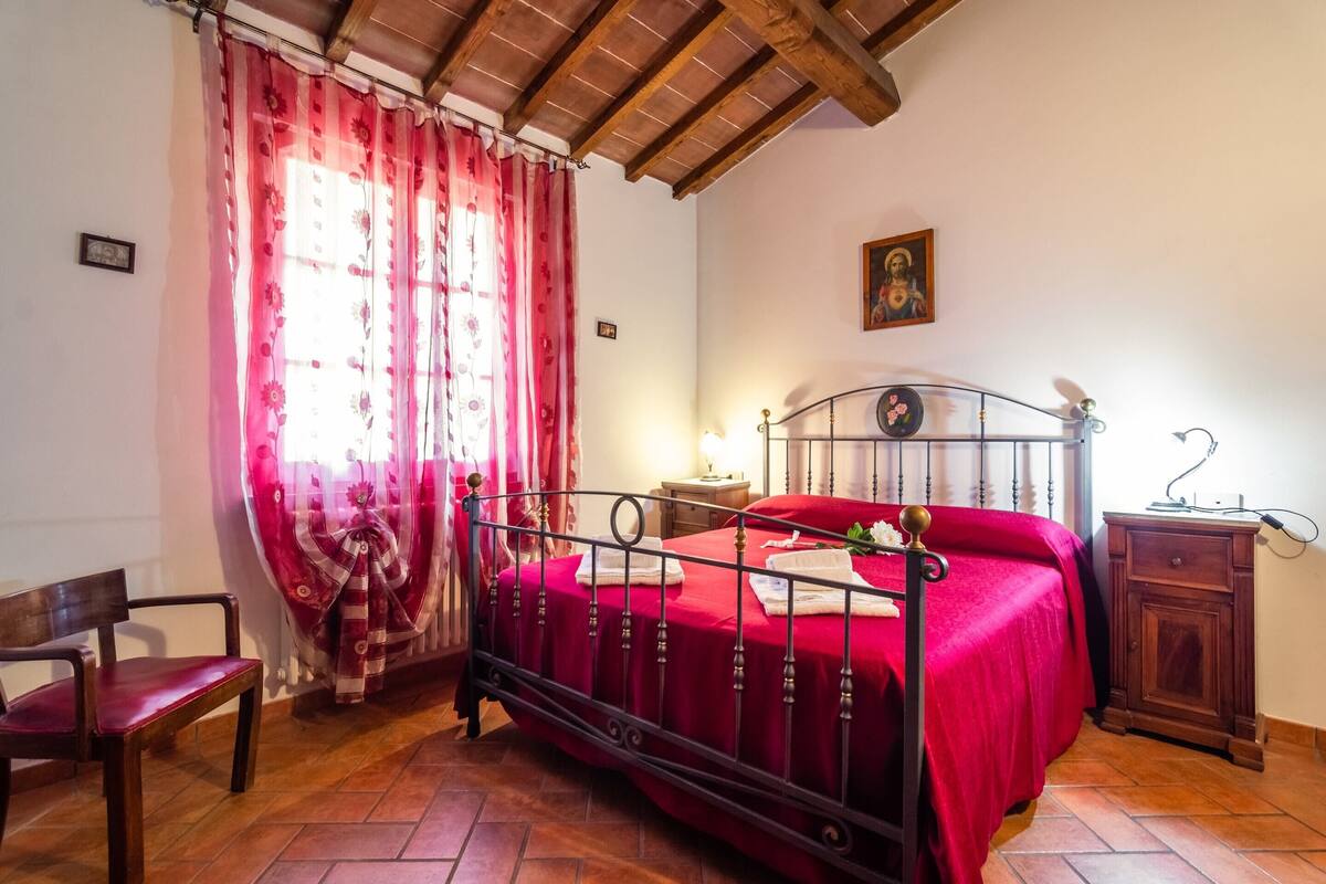 2 bedrooms, individually furnished, bed sheets