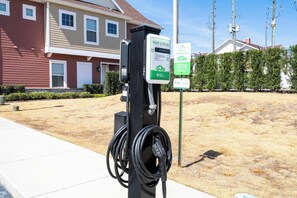 Property grounds - Modern Chic Home, Mickey and Toy Story Rooms (Kissimmee)