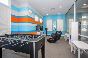 Game room - Modern Chic Home, Mickey and Toy Story Rooms (Kissimmee)
