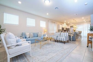 Smart TV, offices - Amazing 5 Suite Home with Resort-Style Amenities (Davenport)