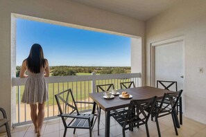 Outdoor dining - Disney Escape · Golf Views, Resort Pools & Lion King Room (Kissimmee)