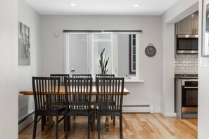 Unclassified image, 4 of 38, button