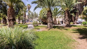 Garden - Lovely Apartment Near Seabeach (Roquetas de Mar)