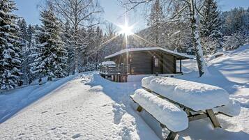 Comfort Chalet, 5 Bedrooms | Garden