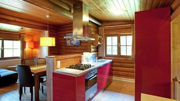 Classic Chalet, 2 Bedrooms | Private kitchen | Fridge, oven, dishwasher, coffee/tea maker
