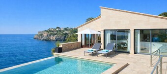 Villa Grand Bleu. Beach 500 meters away. Option for a heated pool at 30 degrees.