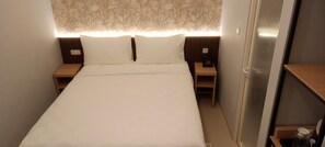 Superior Double Room | Desk, free WiFi