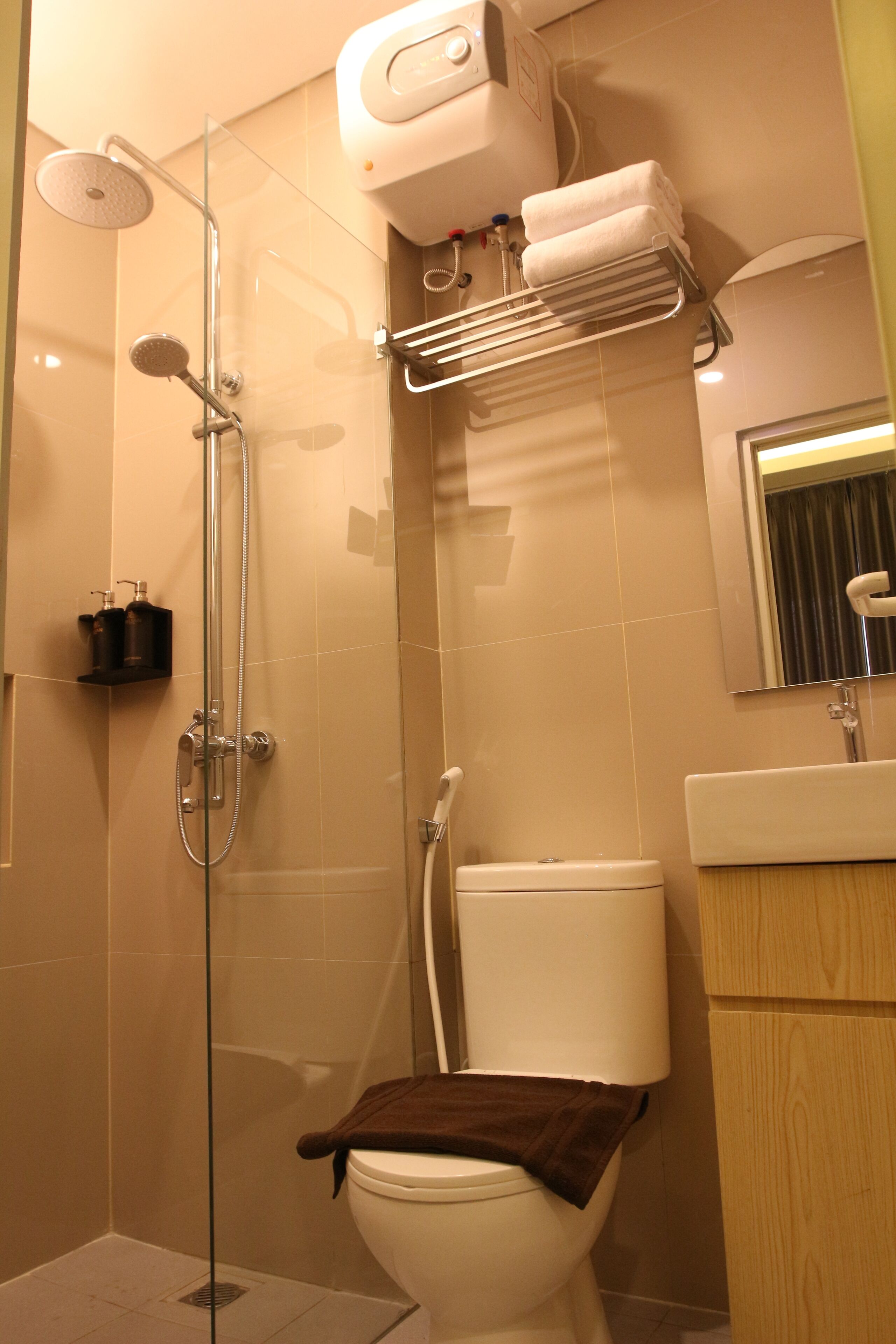 Shower, free toiletries, towels, soap