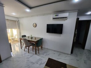 Departamento, 2 habitaciones, para fumadores, balcón | Servicios de la habitación