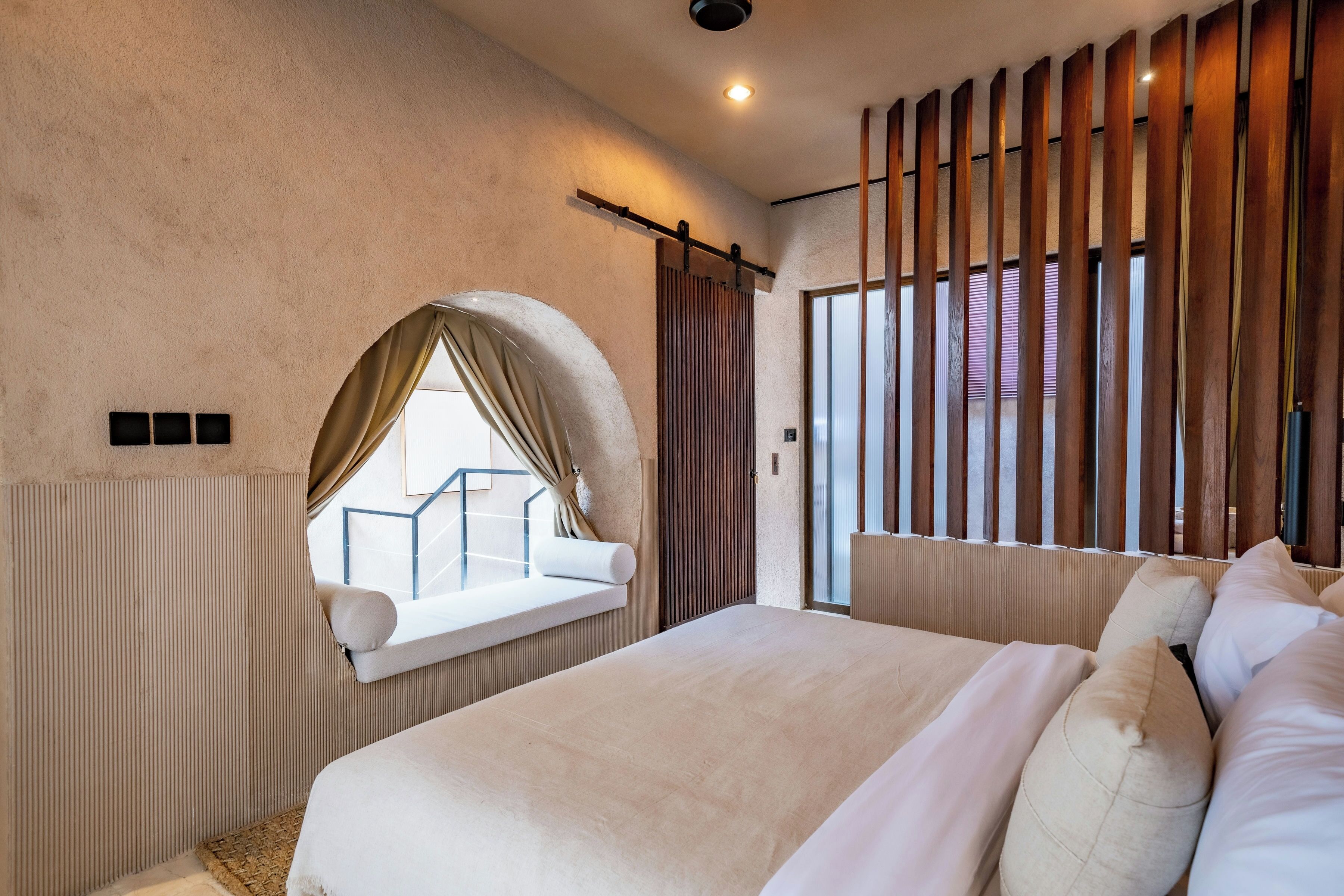 Villa junior, vistas a la piscina | 1 dormitorio, sábanas de algodón egipcio, ropa de cama de alta calidad