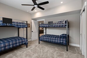 6 bedrooms, free WiFi