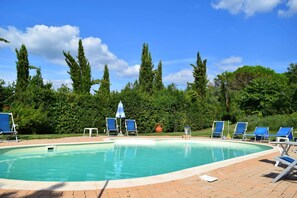 Comfort House, 2 Bedrooms | Pool | Outdoor pool - Restful Farmhouse Near Forest in Vinci With Pool (Vinci)