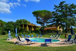 Exterior - Restful Farmhouse Near Forest in Vinci With Pool (Vinci)