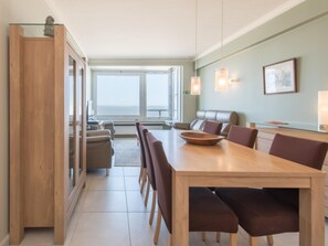 Apartment | Dining - Apartment With Marina View (Ostend)