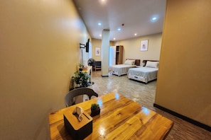 Standardzimmer | Schreibtisch, kostenloses WLAN