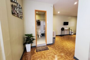 Familjerum | Badrum | Dusch, gratis toalettartiklar, tvål och schampo