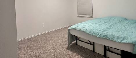 1 室のベッドルーム、アイロン / アイロン台、WiFi