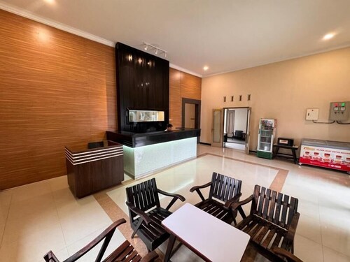 El Rio Alun-Alun Tegal by Sajiwa