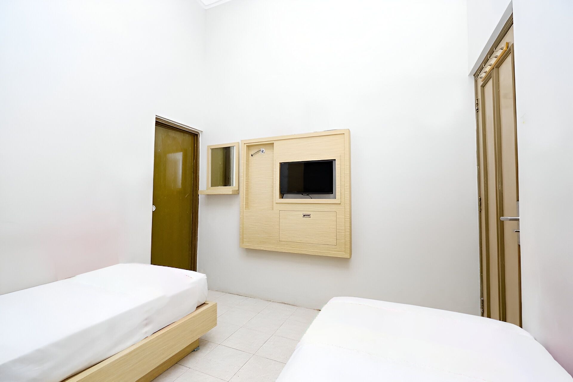 2 Star Hotels