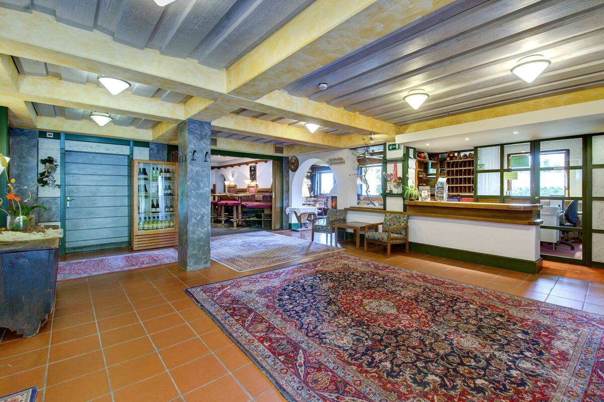 Deluxe Apartment, 2 Bedrooms | Reception