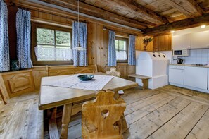 Dining - Almdorf Hochlienz, Apartment Alm 30 (Thurn)