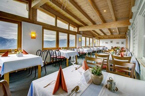 Comfort Apartment, 2 Bedrooms | Dining - Almdorf Hochlienz, Apartment Alm 30 (Thurn)