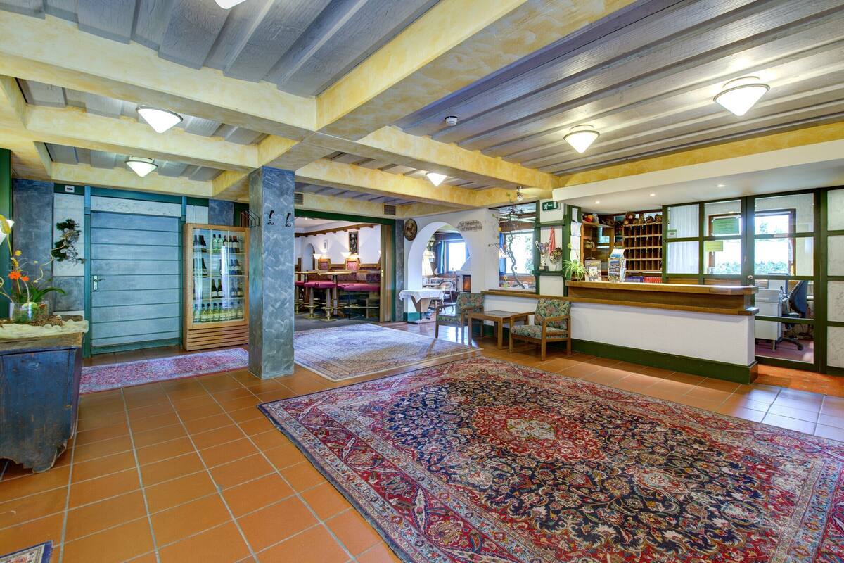 Deluxe Apartment, 2 Bedrooms | Reception