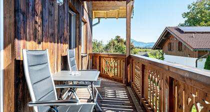 Ferienwohnung 'Untersbergblick' mit Bergblick, Balkon und Wi-Fi