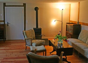 Rumah Comfort, 2 kamar tidur | Ruang keluarga | Perapian