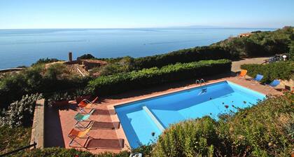 Terraced House in Costa Paradiso With Terrace