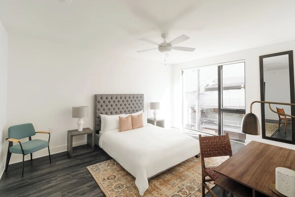 12 bedrooms, desk, iron/ironing board, free WiFi