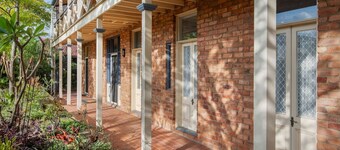 Spacious Affordable 7B3B 2Living/Pool/Yard/Mall