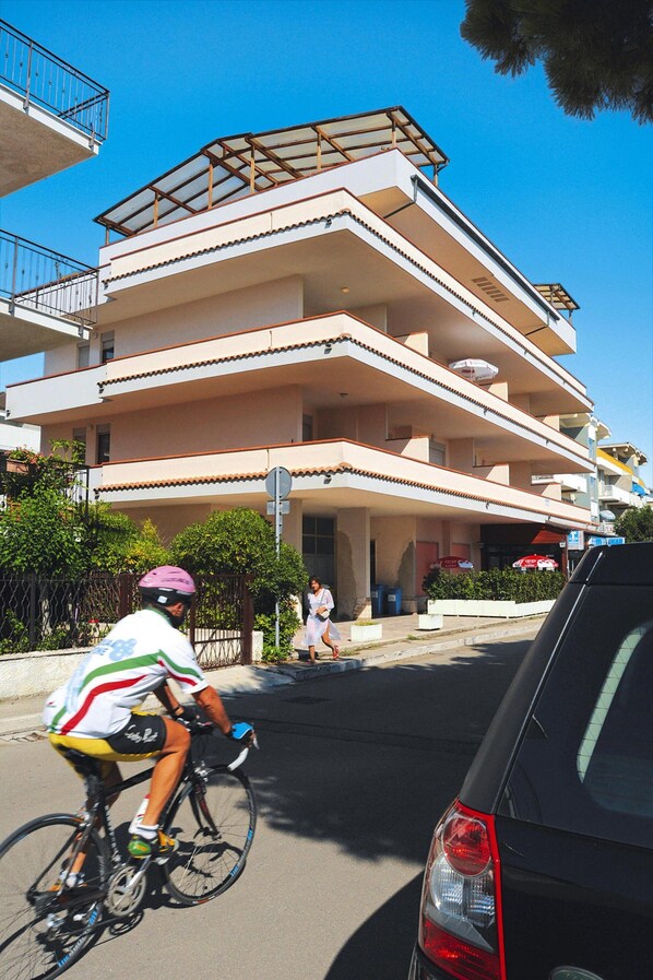 Deluxe Apartment, 2 Bedrooms | Exterior