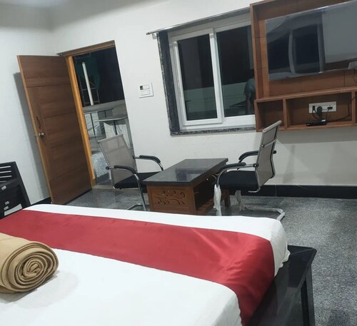Hotel New Maruthi Residency Inn