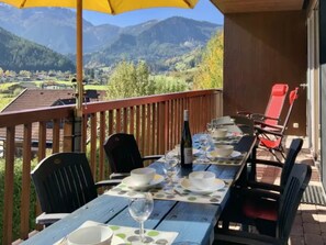 Outdoor dining - Cozy Alpine Retreat in Wald im Pinzgau (Wald-Königsleiten)